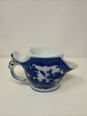 Vintage Victoria Ironstone Scuttle Shape Blue White Flow Willow Shaving Mug.